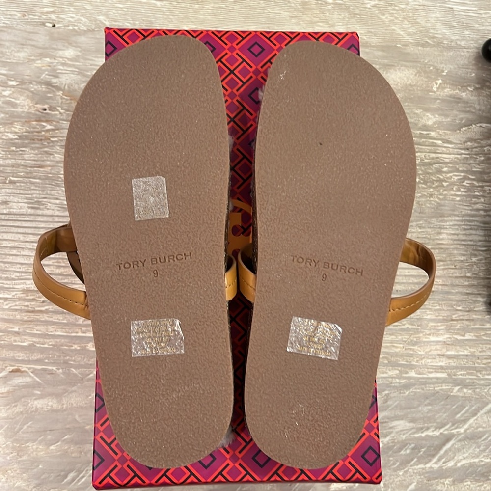 Tory Burch Miller Cloud Shearling - Picture 4 of 4